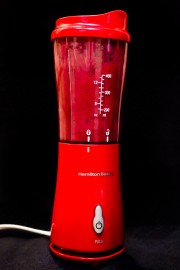 Hyperdecanting wine in a blender